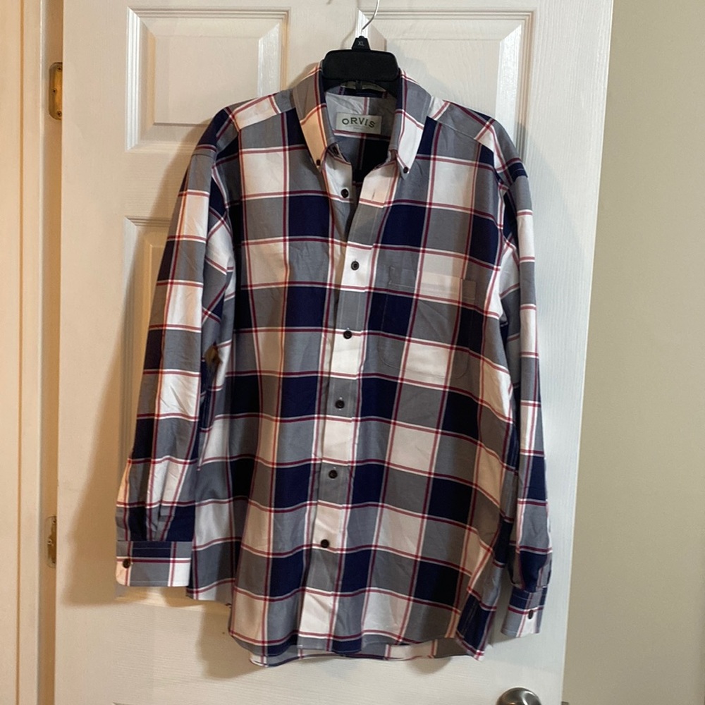 Orvis button‎ down